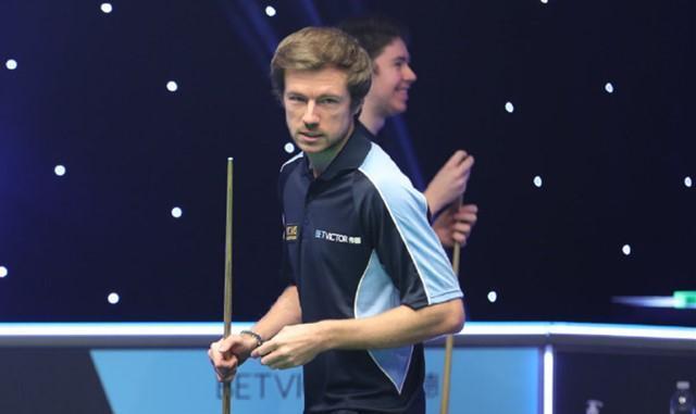 阵容下保持 阵容下保持