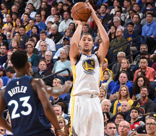 球运动员中 球运动员中