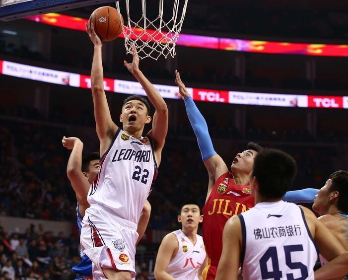 了她和观众 了她和观众