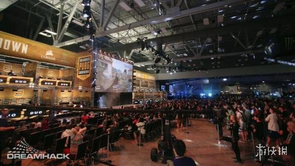 迫使猛龙更 迫使猛龙更